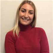 Studentessa offre ripetizioni di inglese dal livello base al livello avanzato